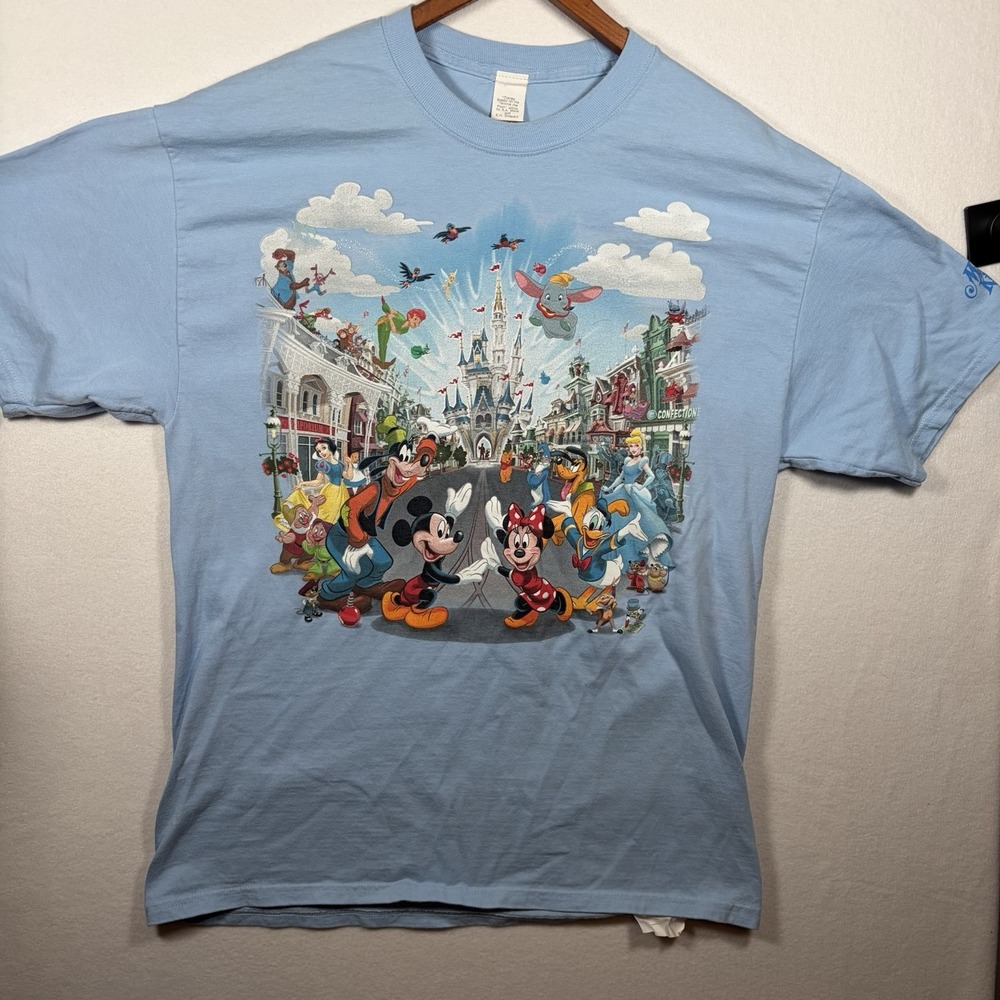Disney Parks Vacation Magic Kingdom Large Characters T-shirt-Vintage/Women's